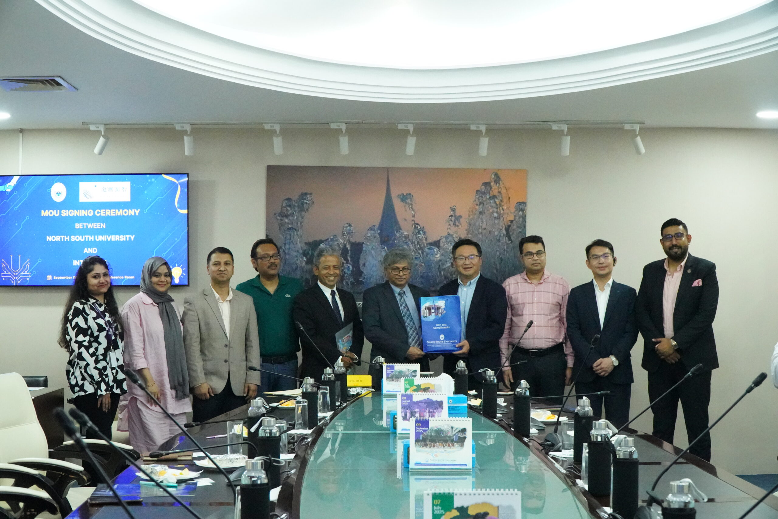 MOU Signing Ceremony Intellisia (6)