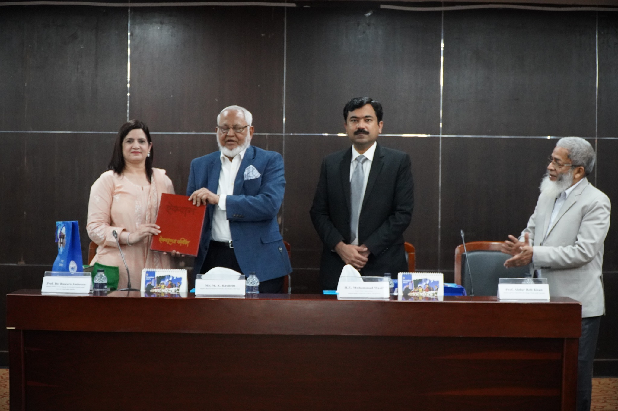 Allama Iqbal’s Concept of the Shaheen (Falcon) and Today’s Youth 20