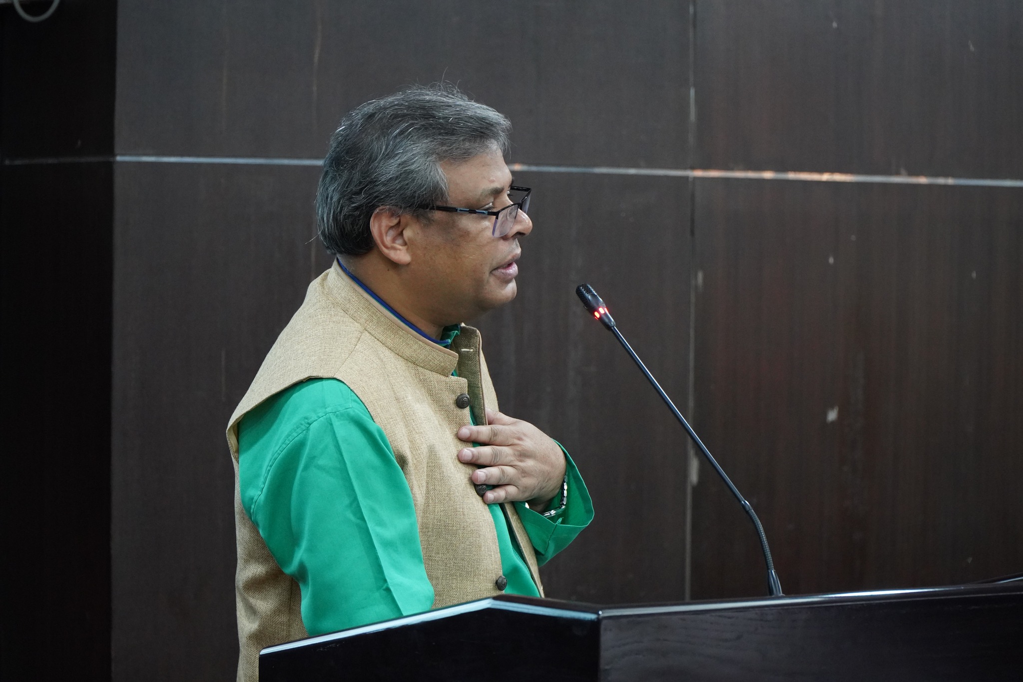 Allama Iqbal’s Concept of the Shaheen (Falcon) and Today’s Youth 7