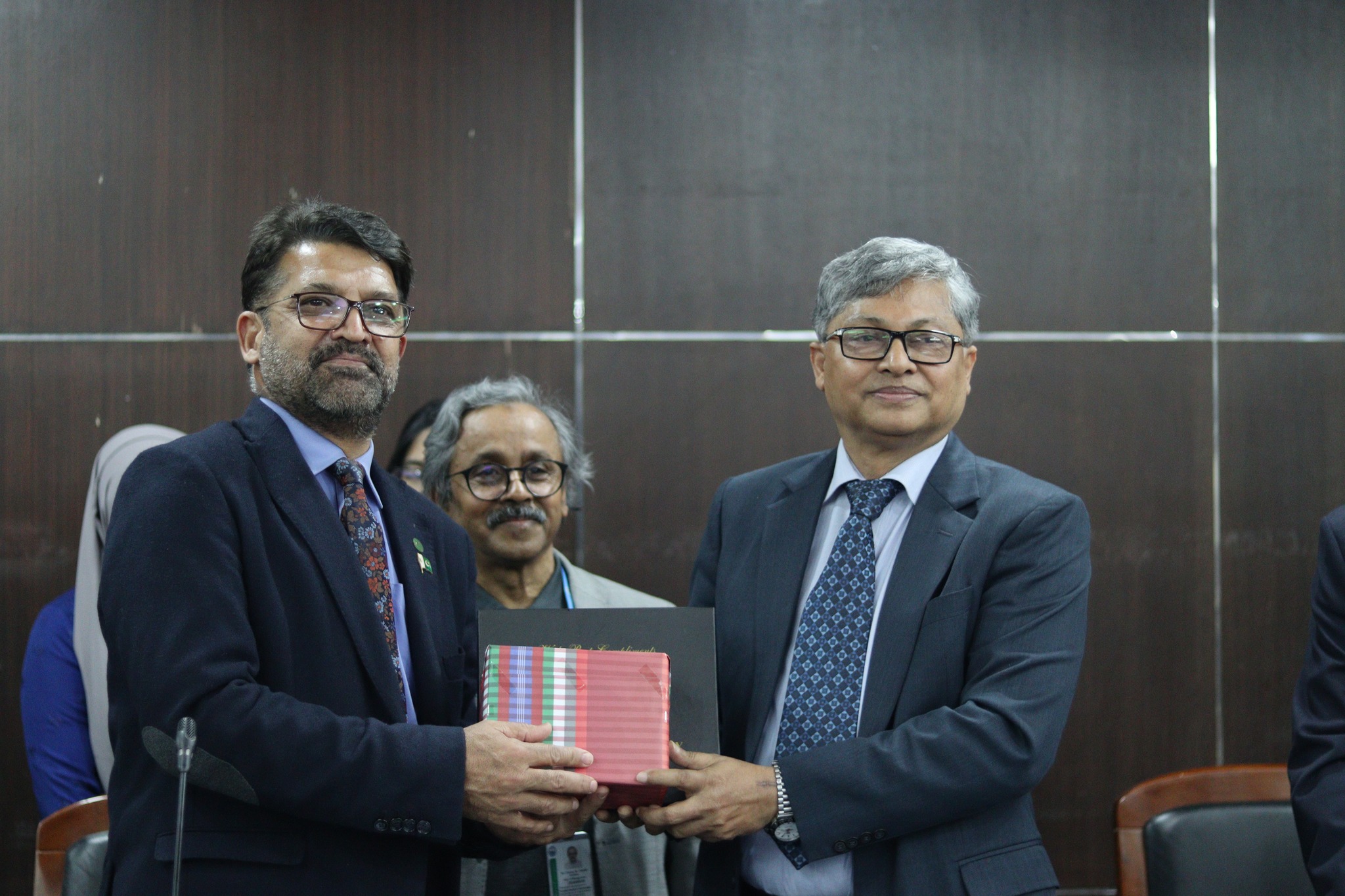 How to Achieve Higher Rankings for Universities (55)