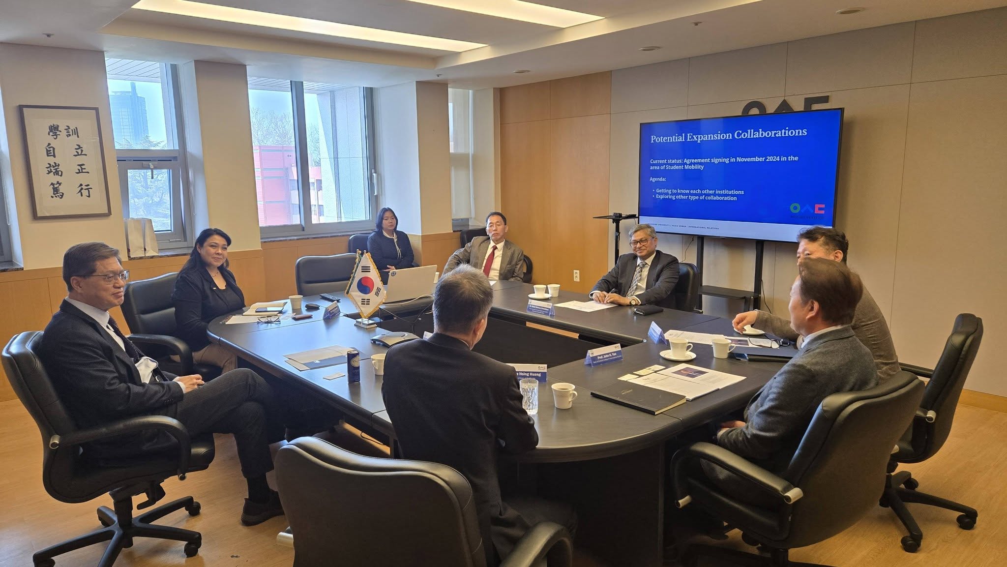 North South University’s Vice Chancellor, Prof. Abdul Hannan Chowdhury, visited Woosong University, South Korea2