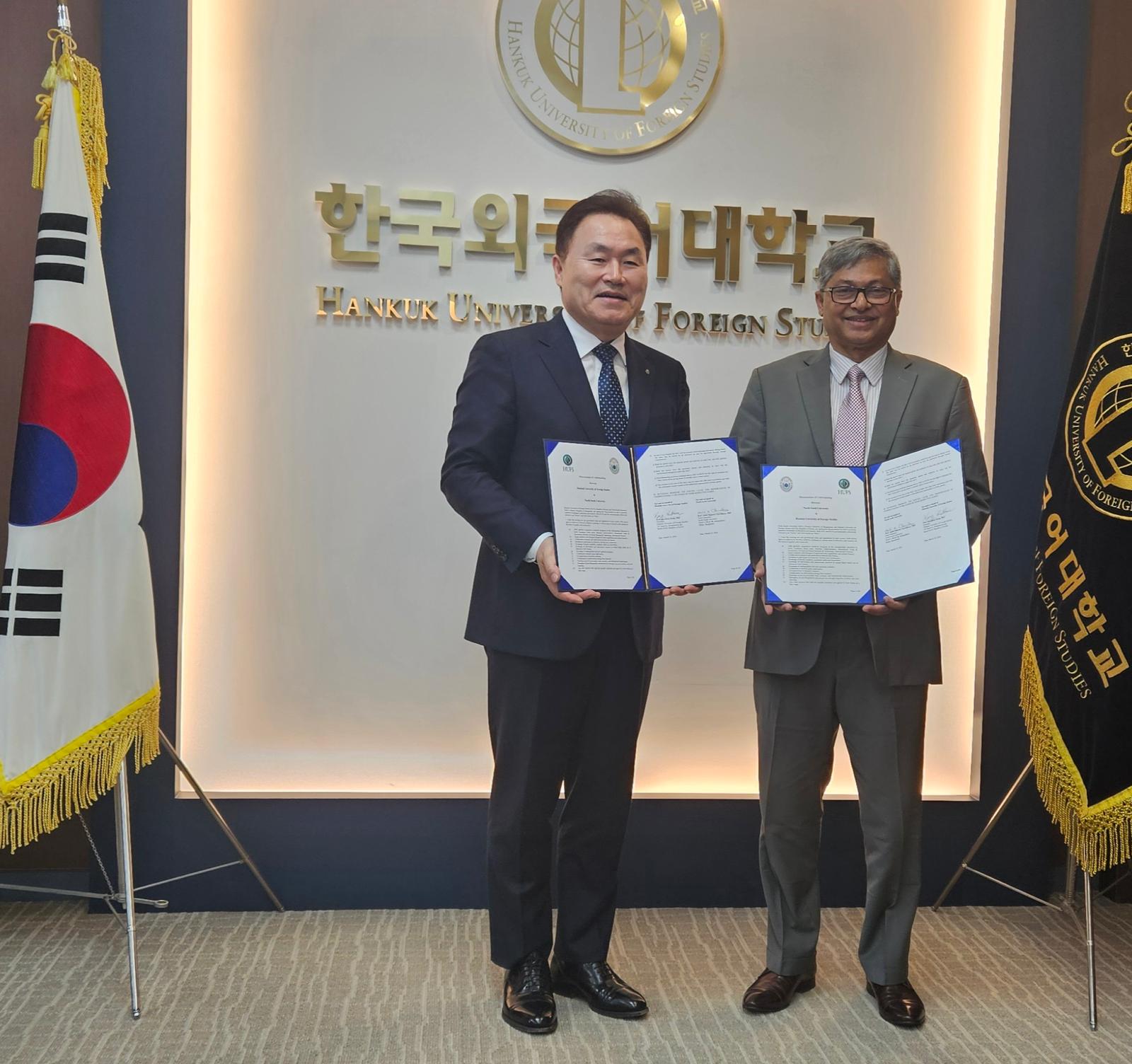 Vice Chancellor of North South University attended a collaboration meeting at Hankuk University of Foreign Studies (HUFS), South Korea4